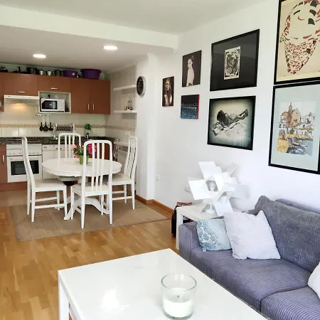 2 Bedrooms With Enclosed Garden At 1 Km Away From The Beach Appartement Foz