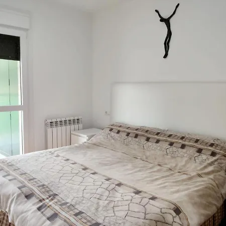 2 Bedrooms With Enclosed Garden At 1 Km Away From The Beach